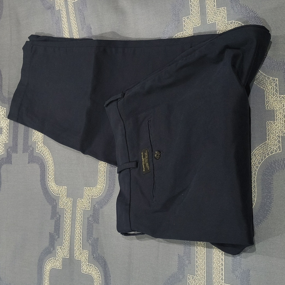 Banana Republic Mason Atheltic Tapered Rapid Movement Navy Chino 40W X32L